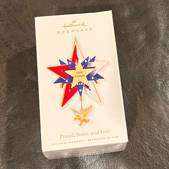 Hallmark “Proud, Brave, and Free” Keepsake Ornament - Picture 2 of 7